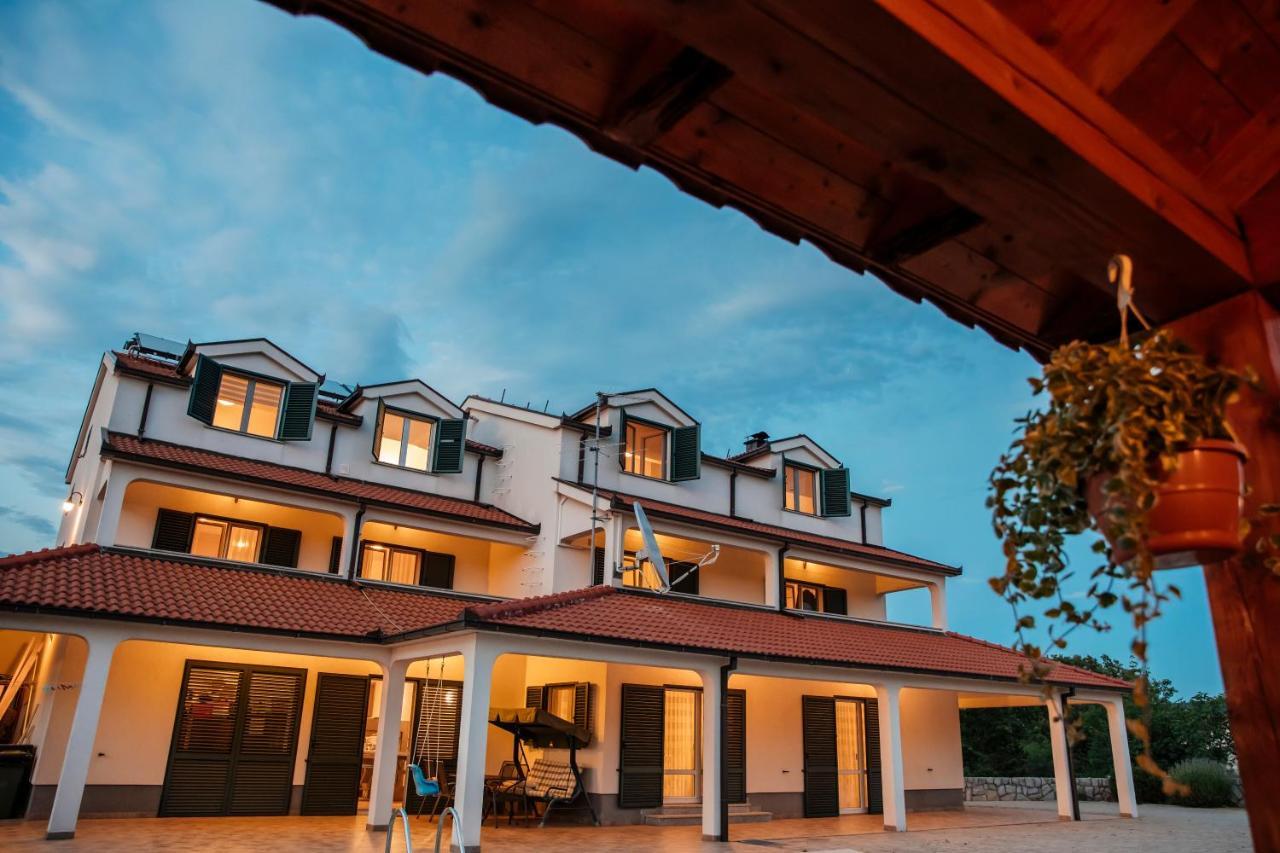 Villa Stillness Cista Provo Exterior photo