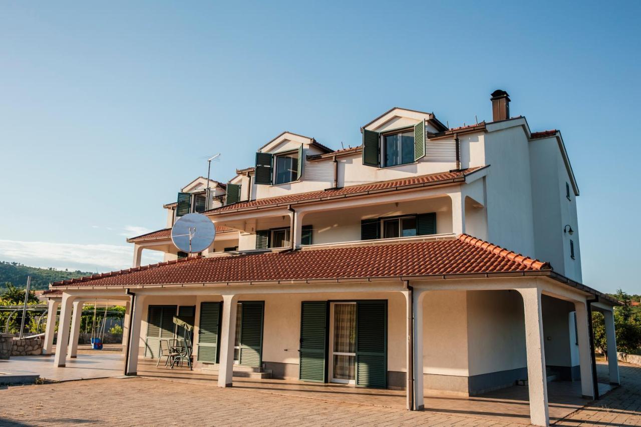Villa Stillness Cista Provo Exterior photo